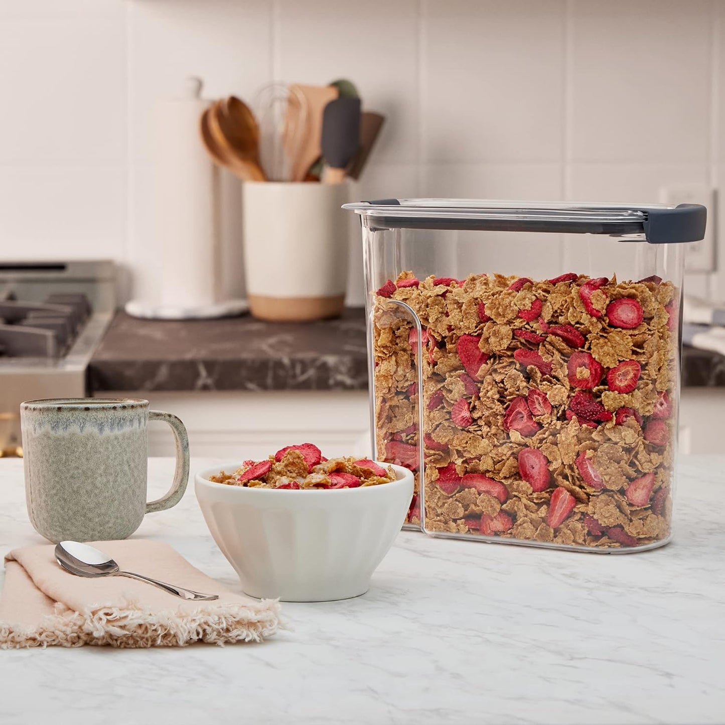 Brilliance Airtight Cereal Food Storage Container, Shatterproof, Bpa-Free and Dishwasher-Safe, 32Oz Capacity